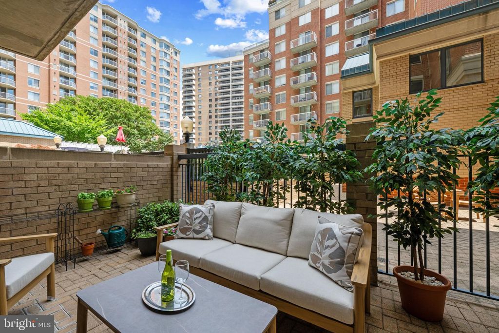 3835 9th St #105W, Arlington, VA, Arlington