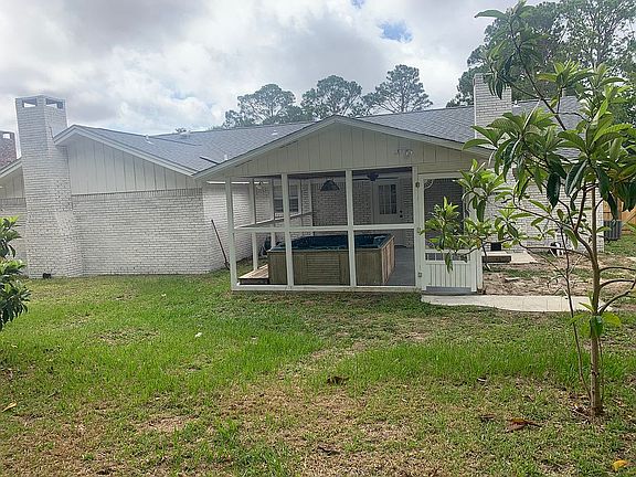3rd image of 607 Ironwood Dr