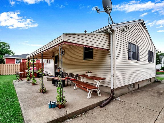 5th image of 205 Thorndale Ave