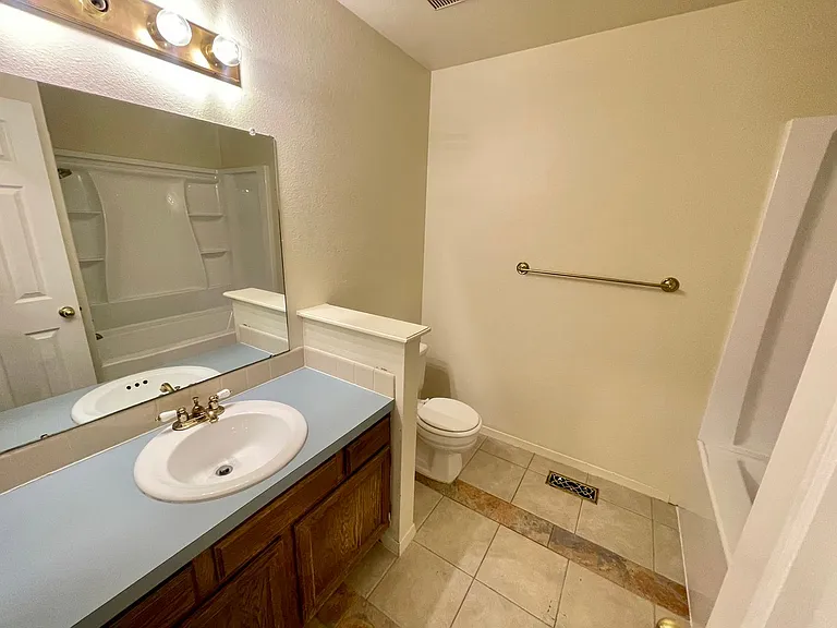 1907 Buena Vista Pl — Photo 11