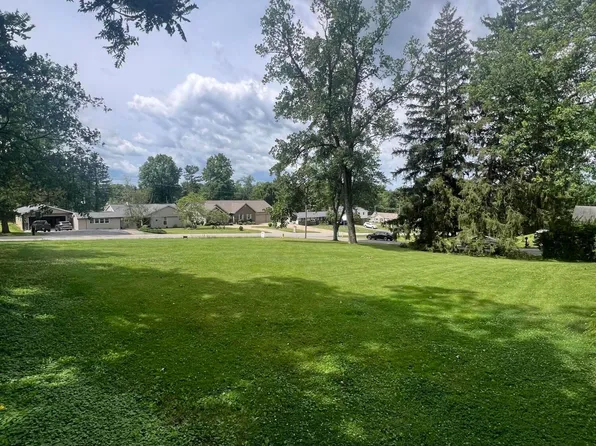 0 Military Rd, Zanesville, OH 43701