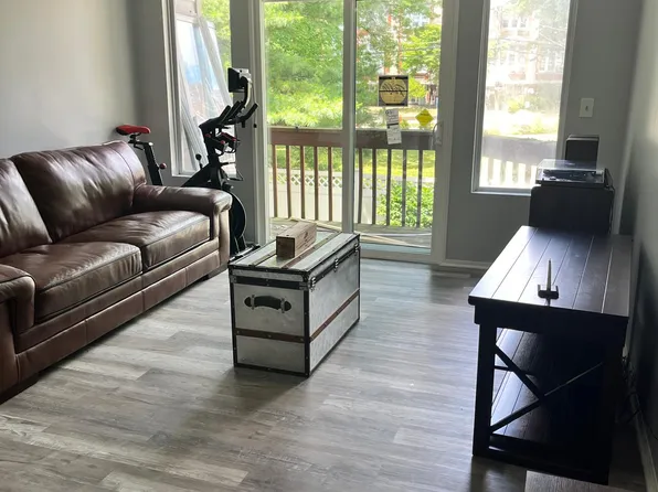 (undisclosed Address), Hackensack, NJ 07601