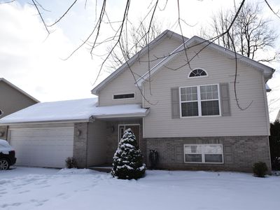 6725 Blackstone Cir, Portage, IN, 46368