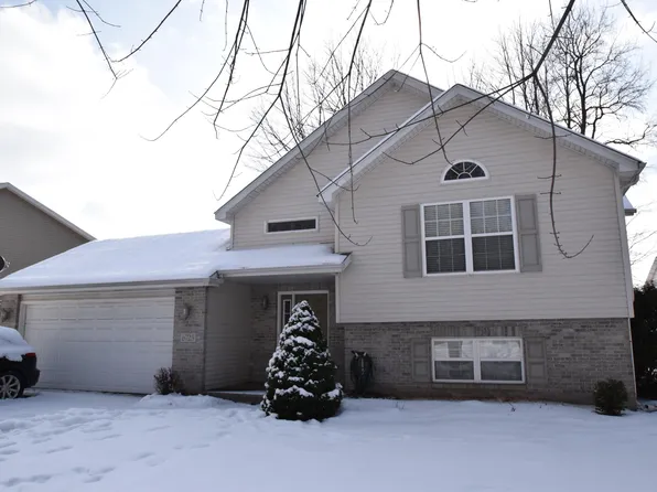 6725 Blackstone Cir, Portage, IN 46368