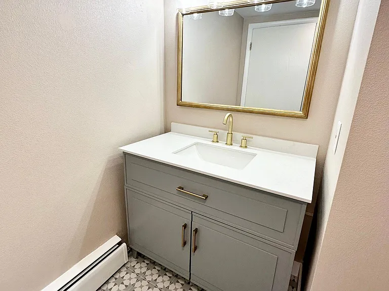 2865 Olive Dr — Photo 12