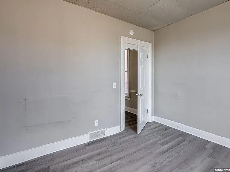 29 S. Military Rd. — Photo 12