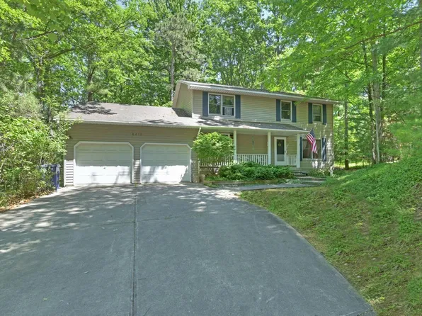 4416 W Timberwood Dr, Traverse City, MI 49686