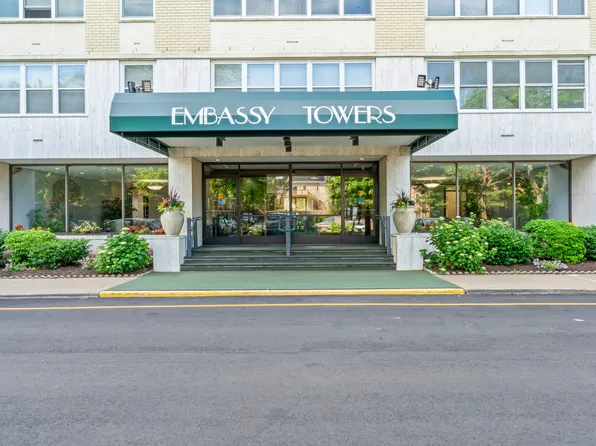 2625 Park Avenue #3L, Bridgeport, CT 06604