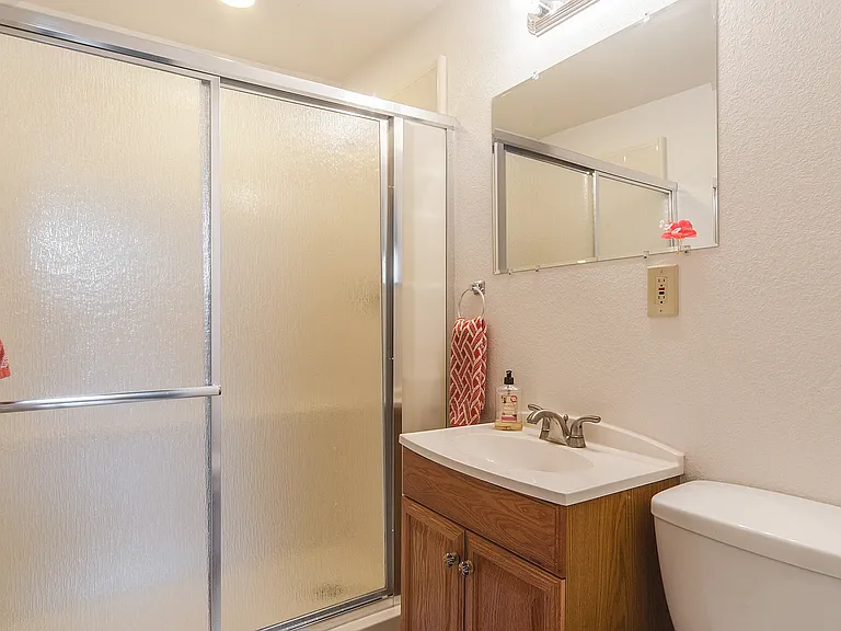 2119 Stuart St — Photo 15