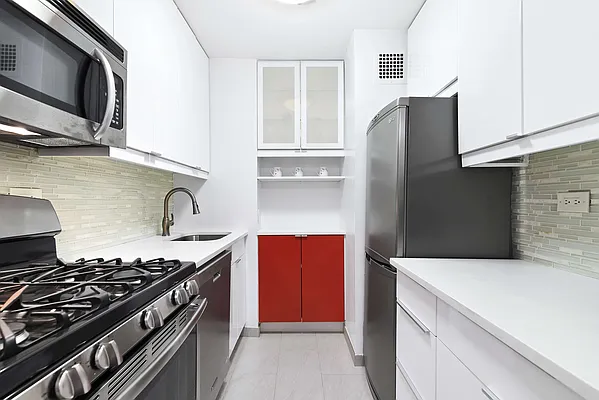Sold by Compass | media 3