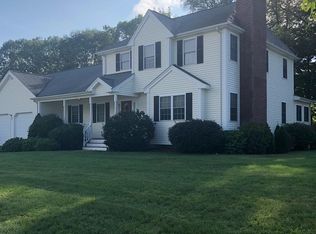 14 Ash Ln, Medway, MA 02053