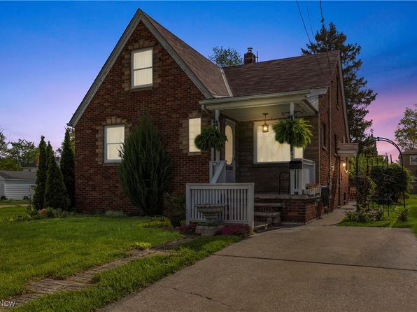 3047 Caroline Ave, Lorain, OH 44055