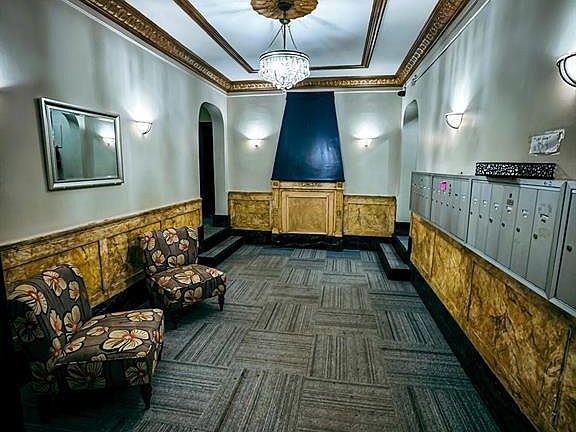 3rd image of 303 Hamilton Pl #Bas1