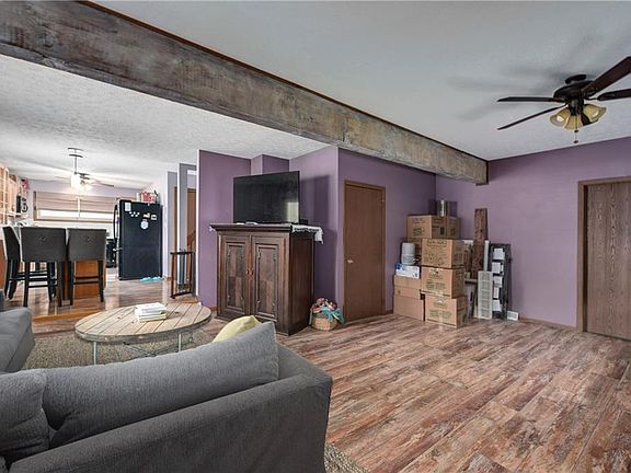 5th image of 7418 Dover Ln