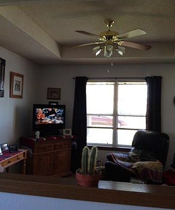 4th image of 208 Parker Dr