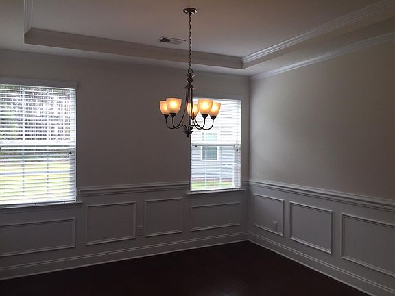 3rd image of 111 Yaupon Holly Cir
