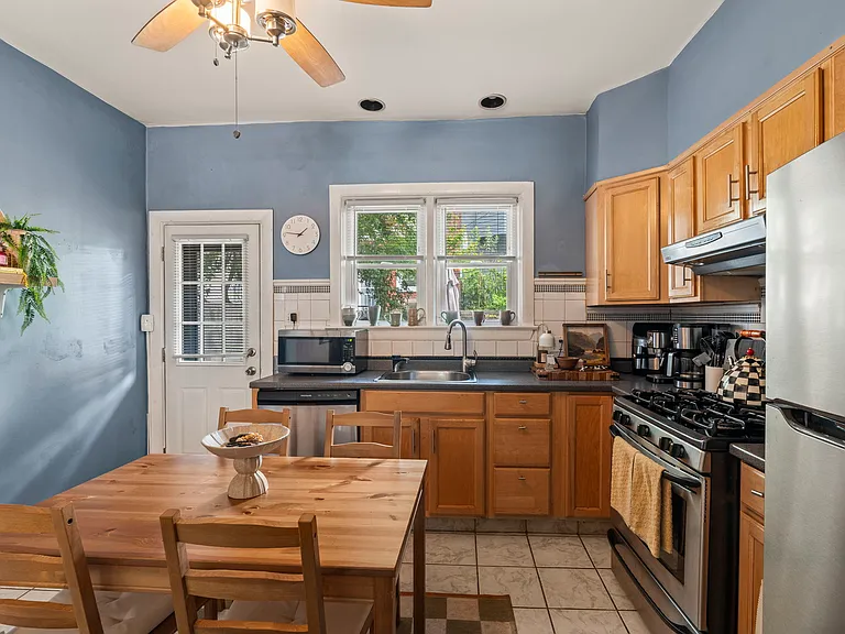839 N Newkirk St — Photo 7