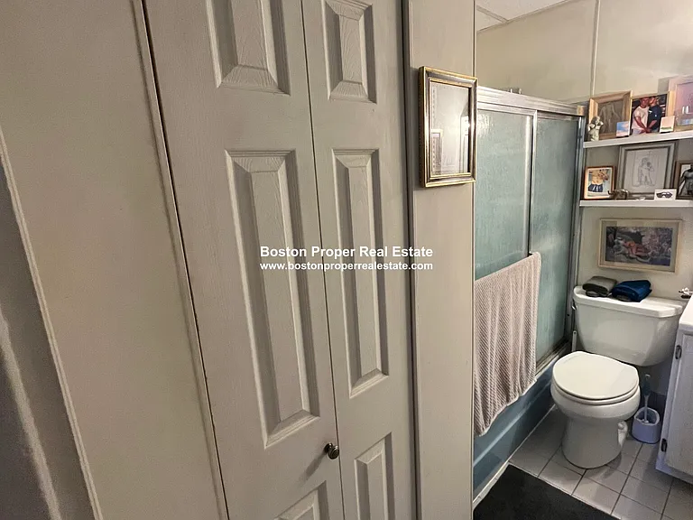 291 Newbury St #2R — Photo 8