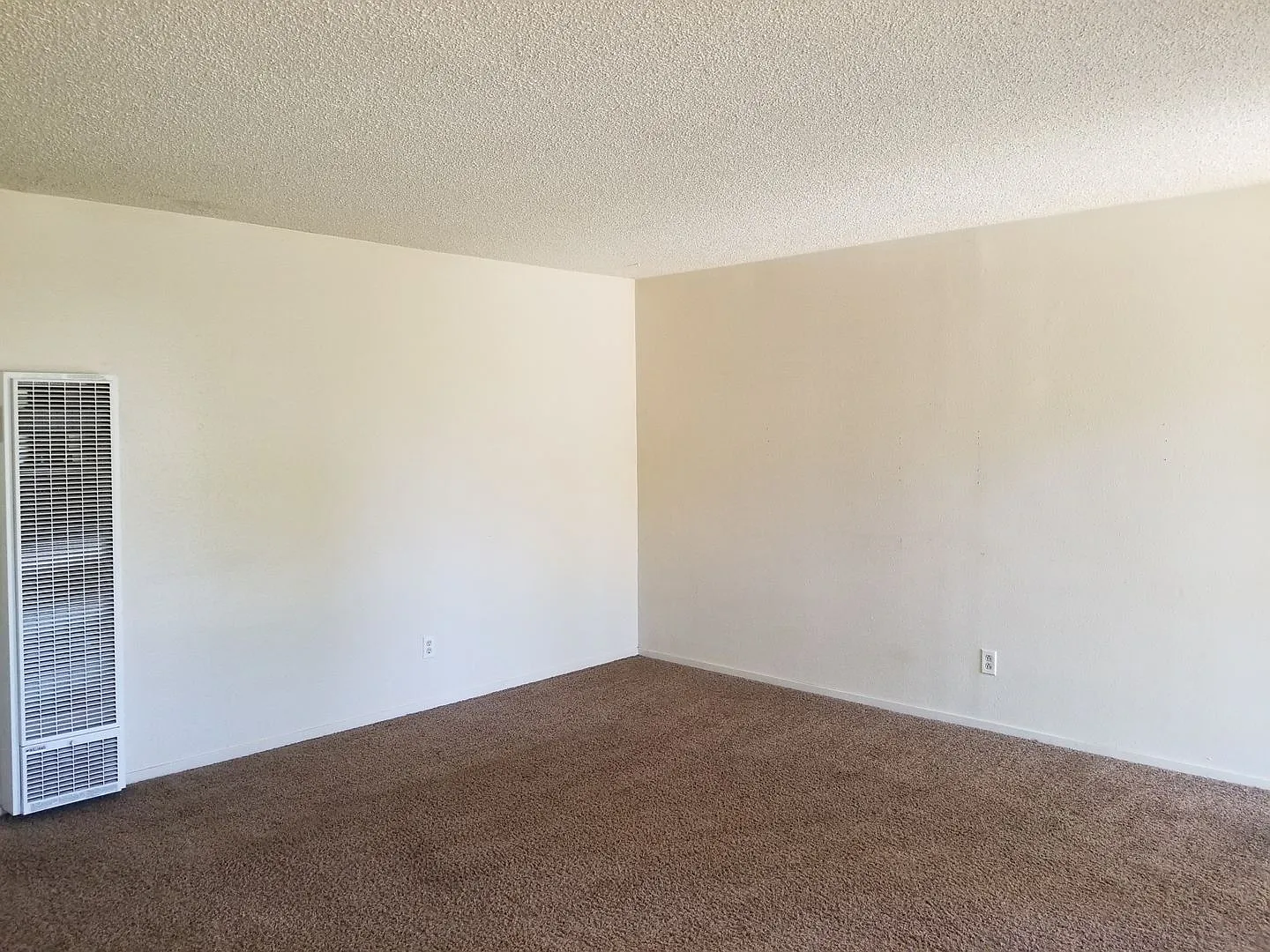 1878 Humboldt Road — Photo 3