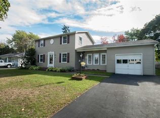 141 Fleetwood Dr, Rochester, NY 14609