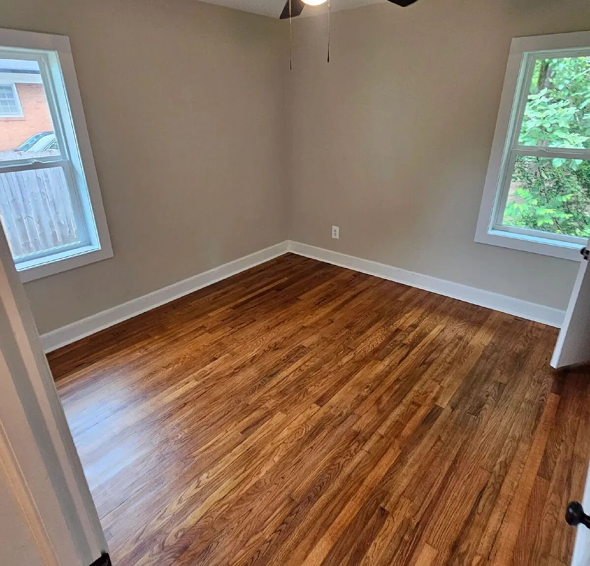 3 bed, 1.5 bath, 1111 sqft, $1,595 — Photo 2