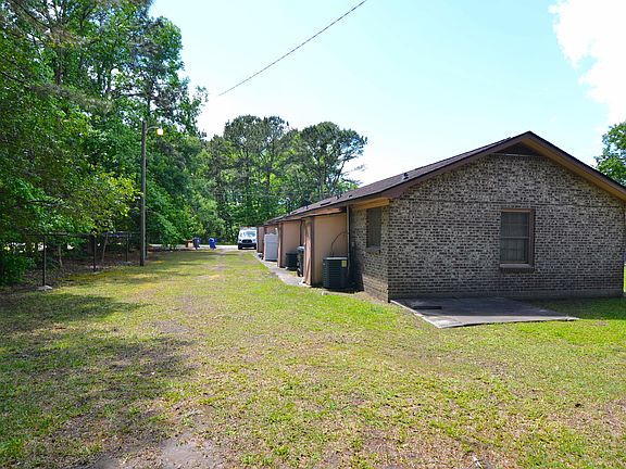 3rd image of 8836 Deerwood Dr #4