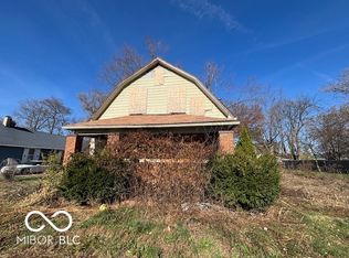 1532 Spruce St, Terre Haute, IN 47807