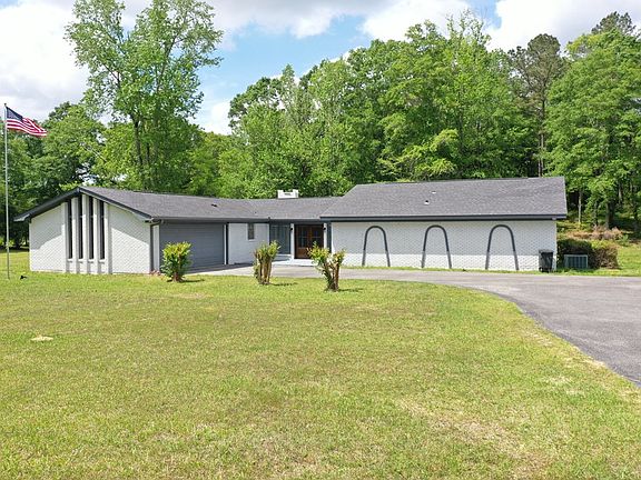 2nd image of 133 Magnolia Rd
