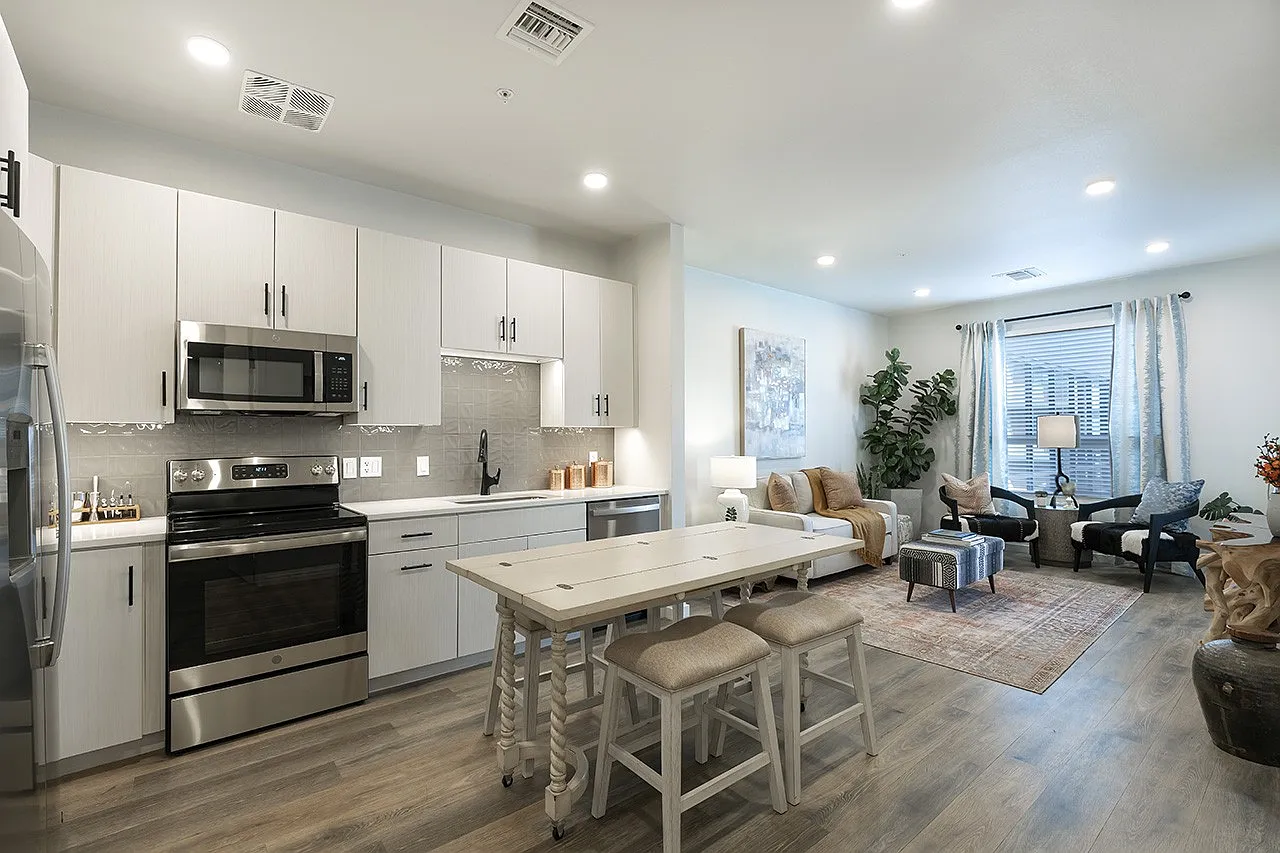 Evara Living — Photo 2