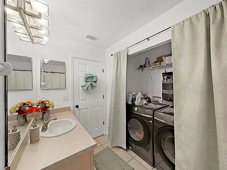 18126 Paradise Point Dr — Photo 22