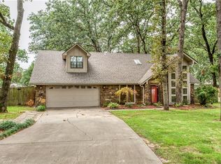 3220 Village Rd, Fort Smith, AR 72903