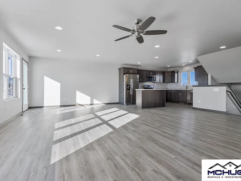3767 E Rubyred Dr — Photo 4