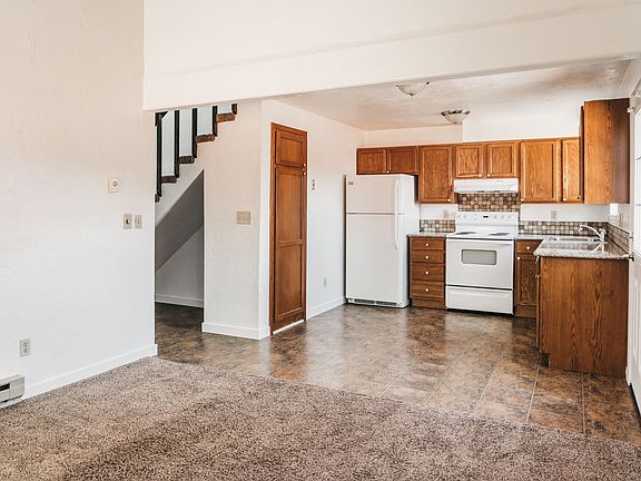 4th image of 1823 27th Ave SE #1831