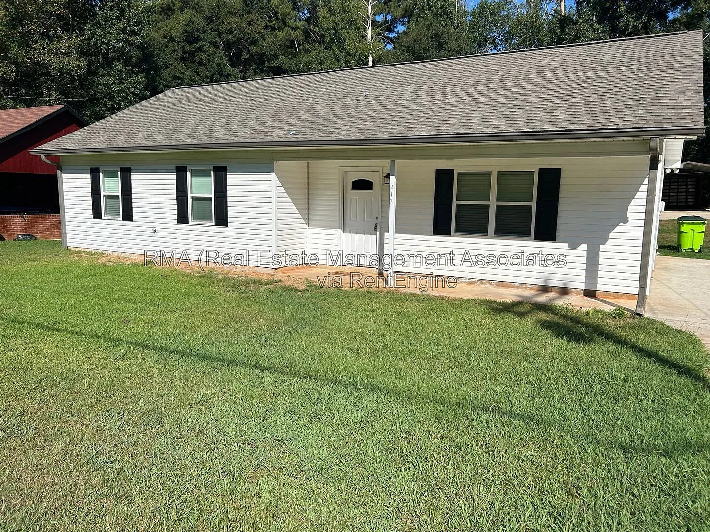 3 bed, 2.0 bath, 1200 sqft, $1,750 — Photo 1