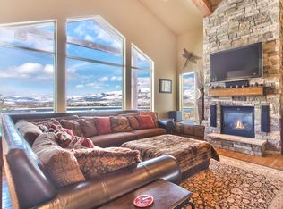 931 Meadowlark Ln, Huntsville, UT 84317