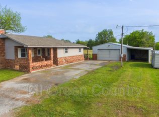 13515 S 353 East Ave, Coweta, OK 74429