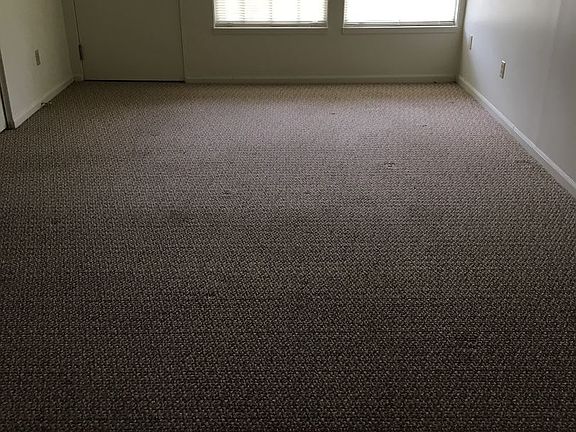 5th image of 108 Highland Dr APT 8