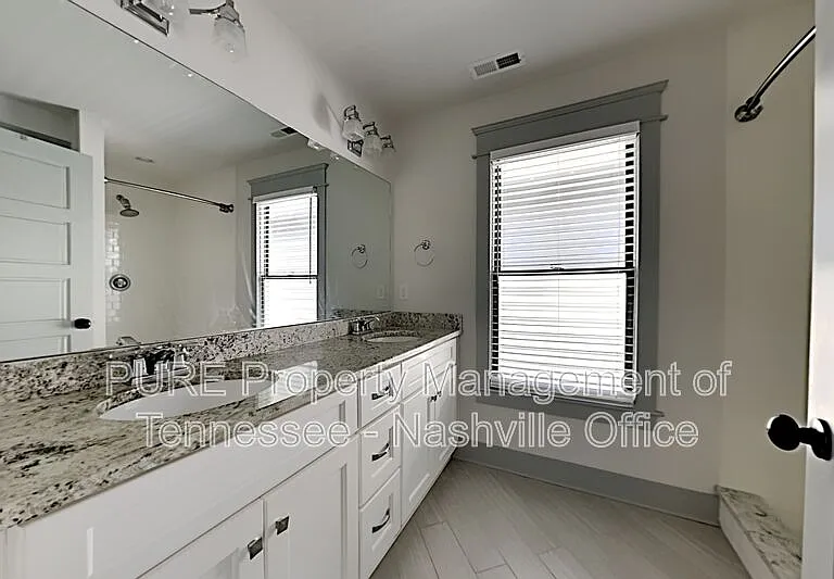 1807B Sevier St — Photo 15