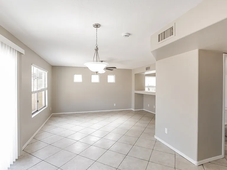 6558 W Chickasaw St — Photo 8