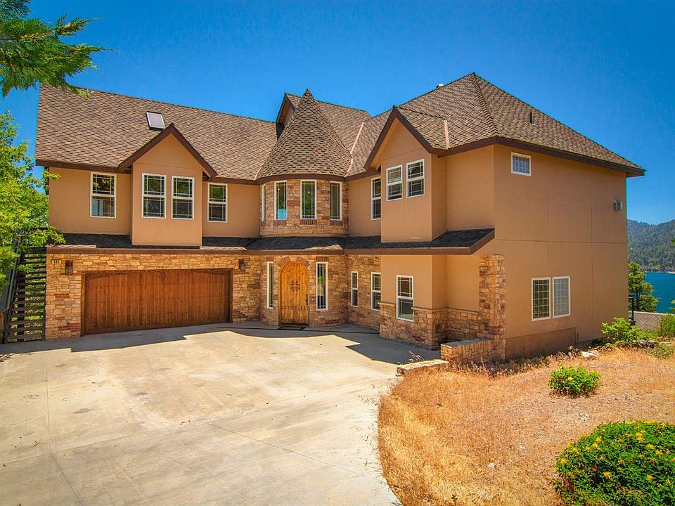 1st image of 880 Wild Rose Cir