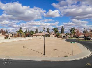 7056 Fountain Valley Dr, Bakersfield, CA