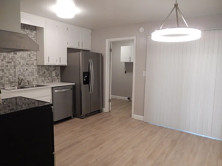 520 Pasco Ct — Photo 6