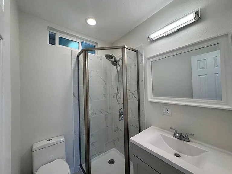 1600 Sherman Pl — Photo 7