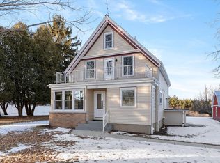 1052 Arrowhead Rd, Grafton, WI 53024