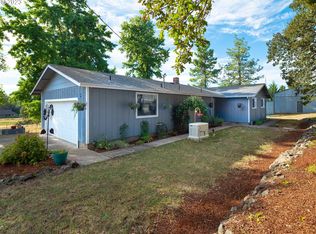 8099 N Bank Rd, Roseburg, OR 97470