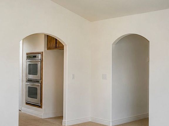 3rd image of 131 Hidden Glen Dr