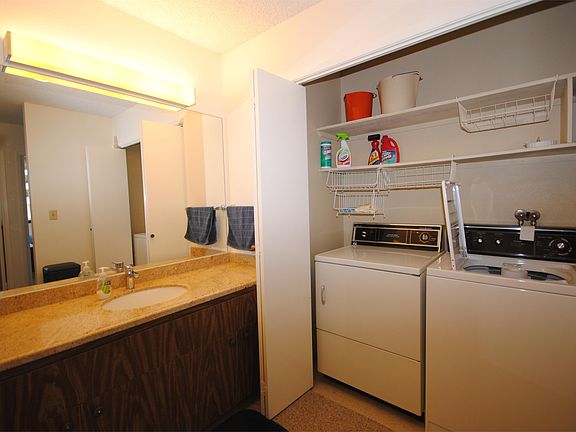 Full size washer & dryer in unit.