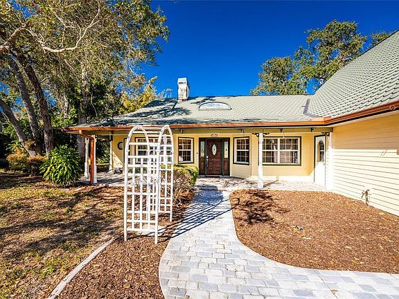 3rd image of 1828 Whispering Pines Cir