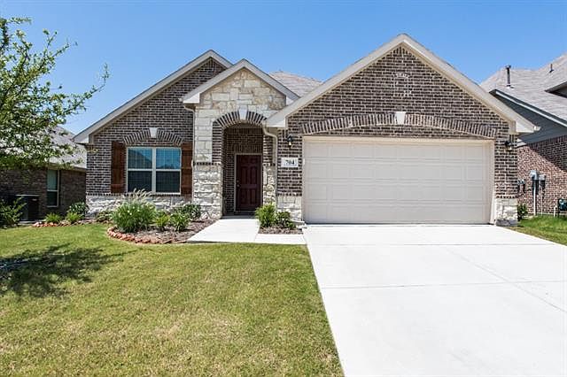 1st image of 704 Silvermoon Dr