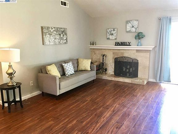 2nd image of 5526 Greenwich Ave